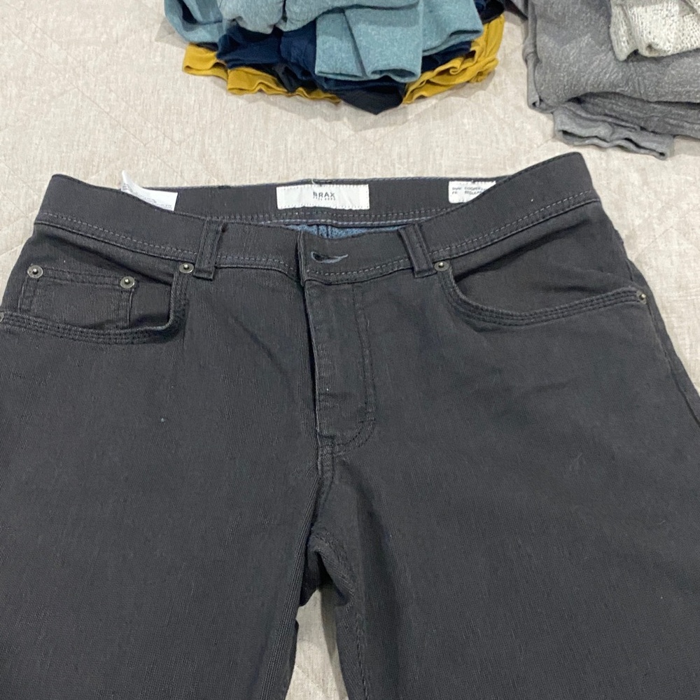 Nara Men's Dark Gray Slim Jeans